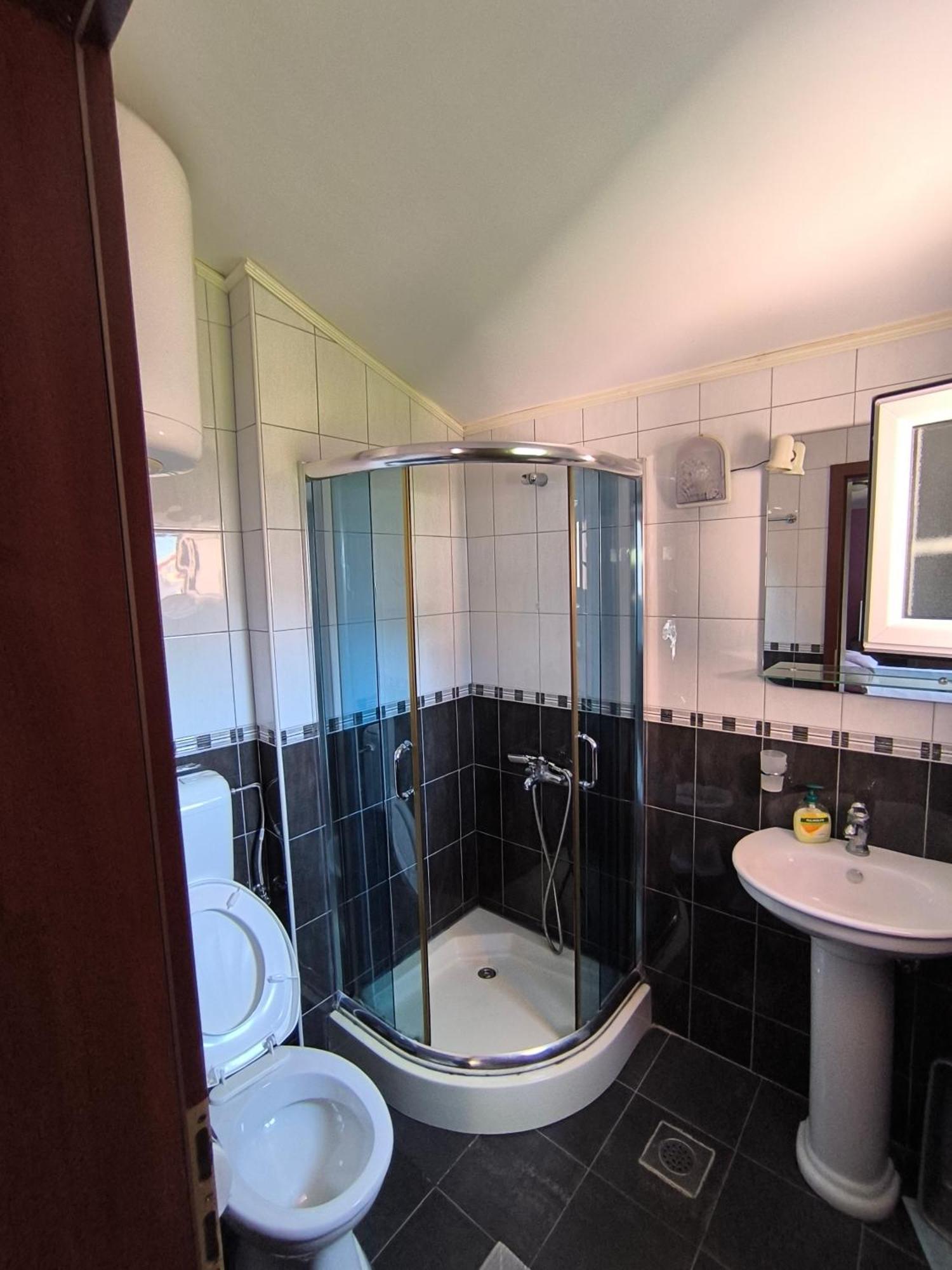 Guesthouse Lautasevic Petrovac Kültér fotó