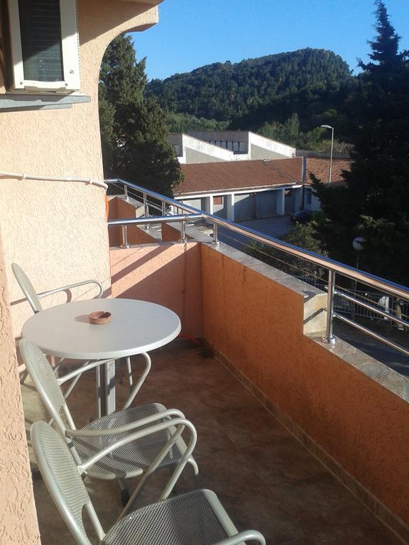Guesthouse Lautasevic Petrovac Kültér fotó