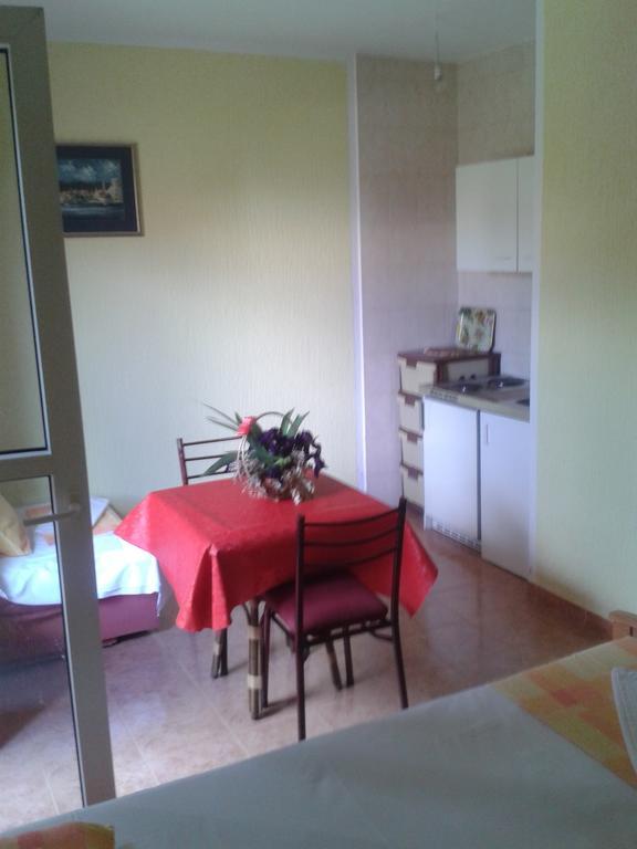 Guesthouse Lautasevic Petrovac Kültér fotó