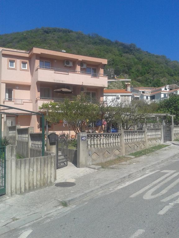 Guesthouse Lautasevic Petrovac Kültér fotó