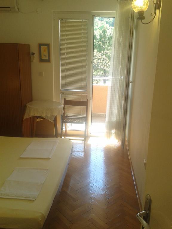Guesthouse Lautasevic Petrovac Kültér fotó